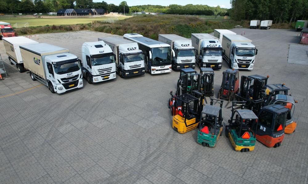 Lastbiler, busser og gaffeltrucks fra erhvervsskolen, CELF. Lastbiler, busser og gaffeltrucks fra erhvervsskolen, CELF.