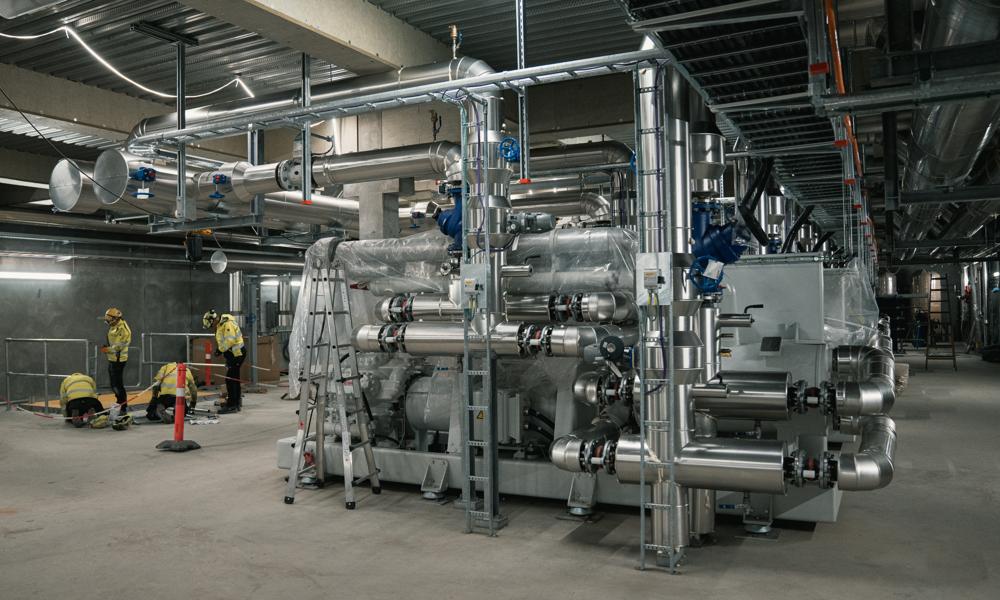 Råhusentreprenøren LM Byg har lagt sidste hånd på byggeriet af Hofors nye energicentral i København. Råhusentreprenøren LM Byg har lagt sidste hånd på byggeriet af Hofors nye energicentral i København.