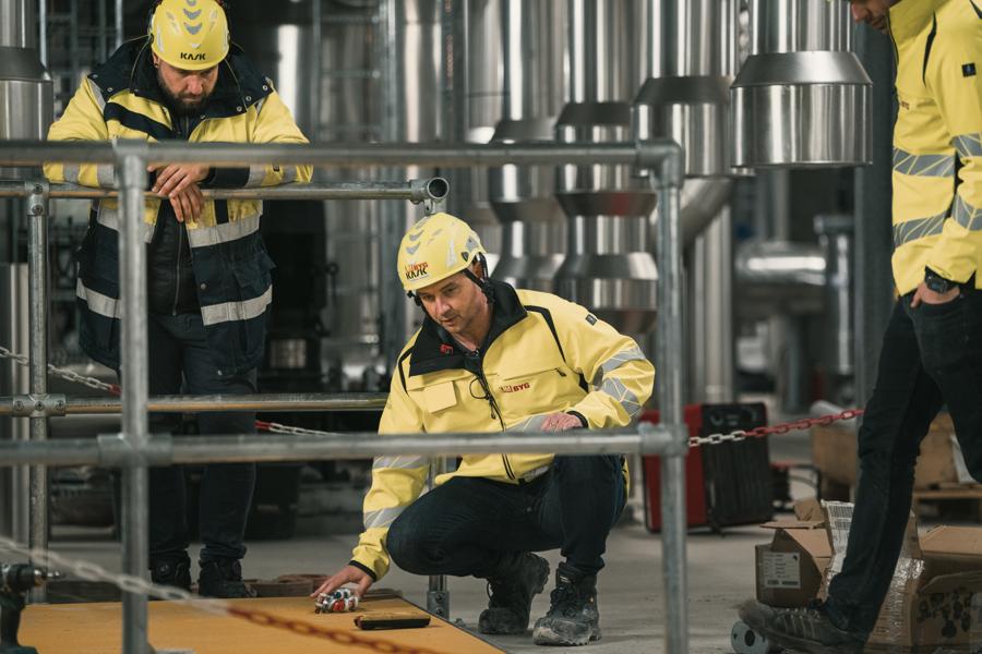 LM Bygs kompetencer indenfor in-situ-støbning og montering af beton- og stålelementer samt aptering, facademontering og klargøring til de tekniske installationer er kommet i spil. LM Bygs kompetencer indenfor in-situ-støbning og montering af beton- og stålelementer samt aptering, facademontering og klargøring til de tekniske installationer er kommet i spil.