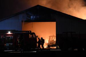 Brand: Gård stod i flammer - dyr kom i sikkerhed