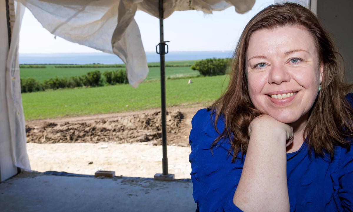 Internationale Else slår sig ned sammen med ungdomskæresten Nordjyske.dk