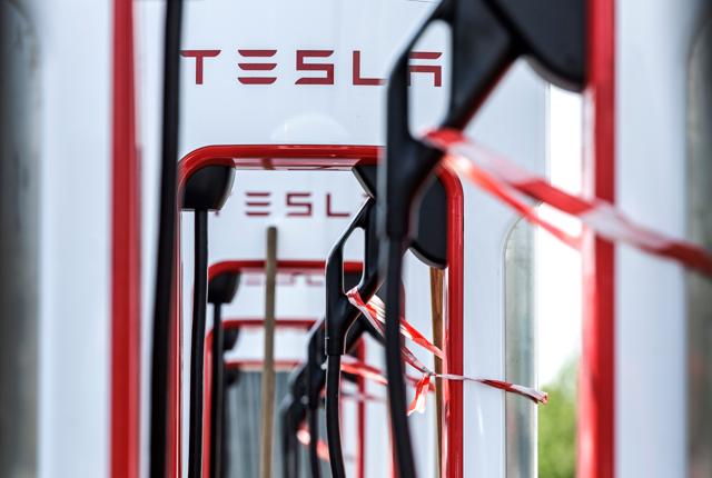 Tesla har i forvejen superchargers i Frederikshavn, Hjørring, Haverslev og Nykøbing Mors. Nu er turen kommet til Aalborg.