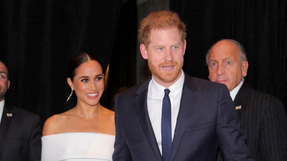 Prins Harry og hans kone, Hertuginde Meghan, blev tirsdag aften angiveligt jagtet i bil af paparazzifotografer efter at have deltaget ved en prisuddelingen i New York. (Arkivfoto). <i>Andrew Kelly/Reuters</i>