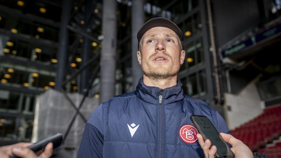 Oscar Hiljemark har kun været cheftræner i to måneder, men allerede torsdag kan han hente trænerkarrierens første titel, hvis AaB vinder pokalfinalen over FC København. <i>Mads Claus Rasmussen/Ritzau Scanpix</i>