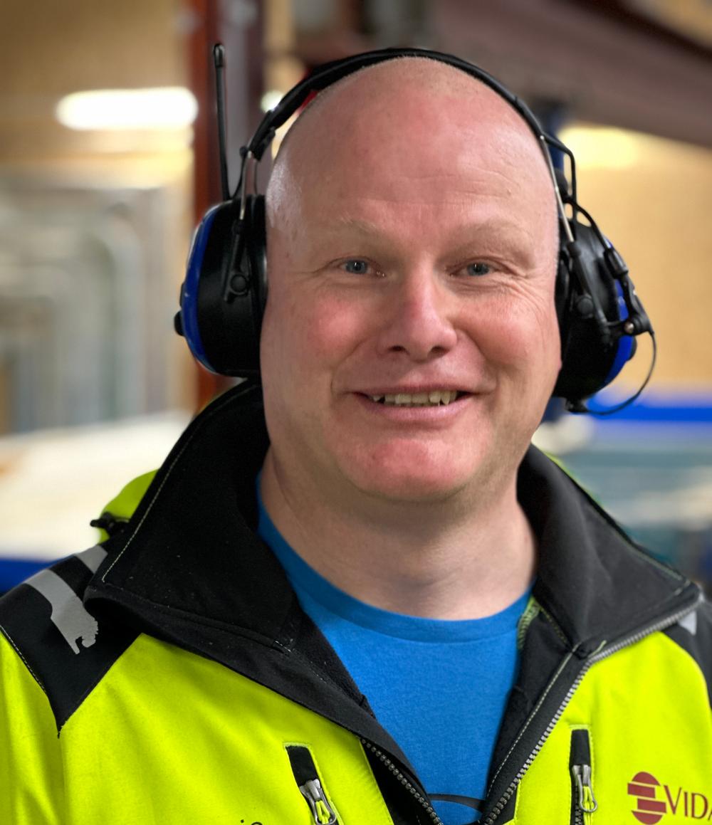 Jimmie Bergkvist är produktionschef vid förädlingsdelen av Vida Borgstena. Jimmie Bergkvist är produktionschef vid förädlingsdelen av Vida Borgstena.