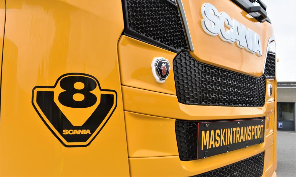 To Scania 770S og R660 til P. Olesen. To Scania 770S og R660 til P. Olesen.