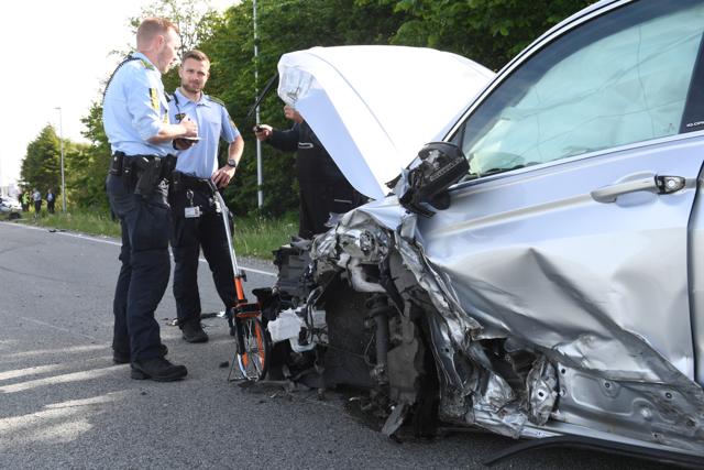 Et trafikuheld på Hjørringvej nær Brønderslev involverede flere biler, hvoraf en kørte med trailer.