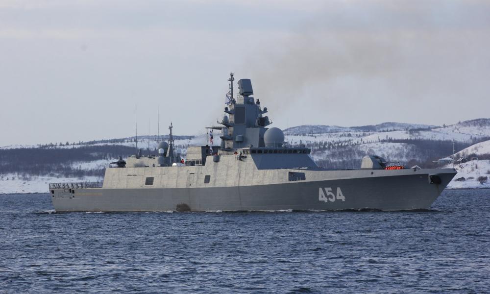 Her ses den Rockwool-isoleret fregat "Admiral Gorshkov" i Arktis inden den i januar i år tog på en længere mission.