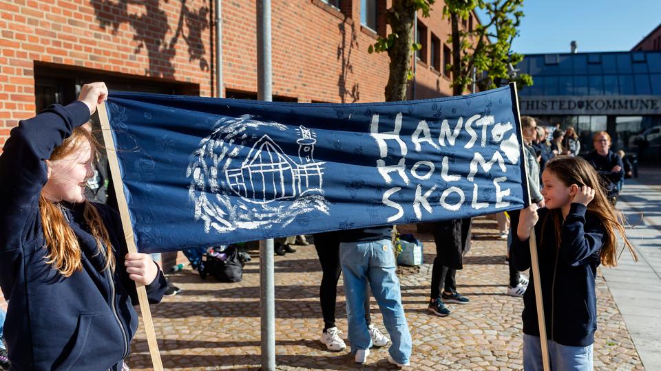 Forældre og børn sang for Hanstholm Skole
