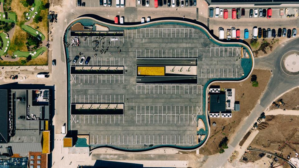 Spa-resortet HimmerLand er blevet 432 parkeringspladser rigere.