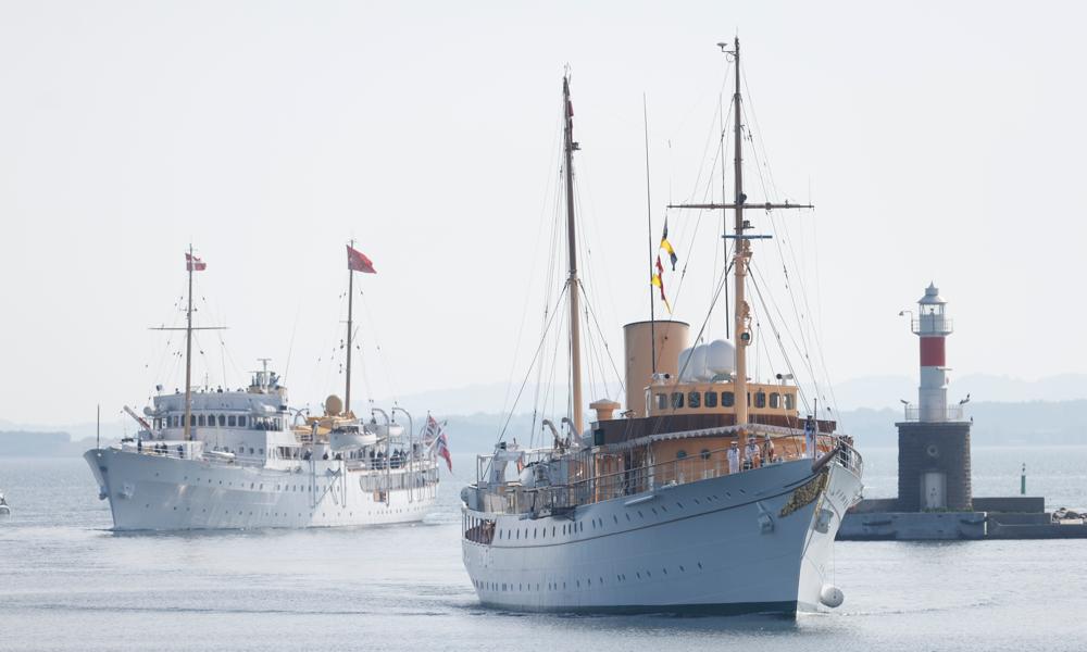 Det danske kongeskib Dannebrog og det norske kongeskib Norge i Aarhus Havn, fredag den 16. juni 2023. Det danske kongeskib Dannebrog og det norske kongeskib Norge i Aarhus Havn, fredag den 16. juni 2023.