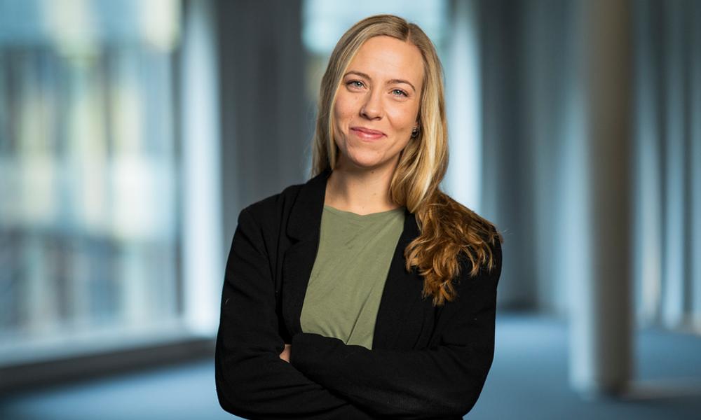 Som et erhverv, der lever af havet, skal vi agere miljømæssigt forsvarligt og være med til at beskytte den marine biodiversitet og højne opmærksomheden om vigtigheden heraf, slutter Nina Porst, klimadirektør i Danske Rederier. Som et erhverv, der lever af havet, skal vi agere miljømæssigt forsvarligt og være med til at beskytte den marine biodiversitet og højne opmærksomheden om vigtigheden heraf, slutter Nina Porst, klimadirektør i Danske Rederier.