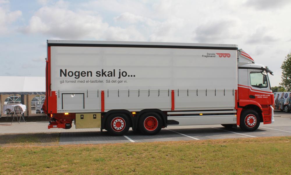 Flere fragtmænd er allerede i gang med omstillingen til elektriske lastbiler, blandt andet den fynske fragtmandsvirksomhed Peder Olsen & Søn. Flere fragtmænd er allerede i gang med omstillingen til elektriske lastbiler, blandt andet den fynske fragtmandsvirksomhed Peder Olsen & Søn.