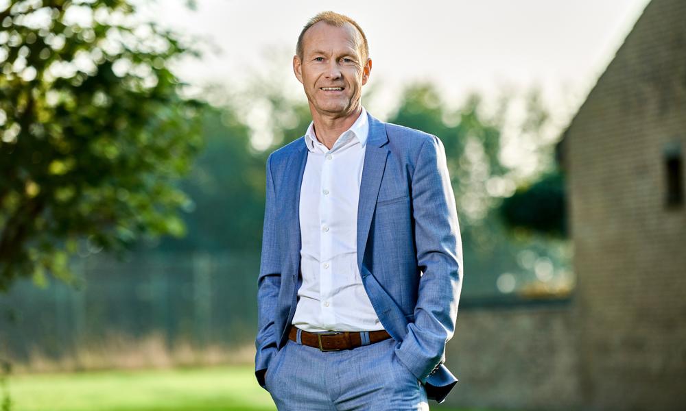 Adm. direktør for GK Danmark A/S, Jørgen L. Christensen, er stolt over, at det med en superredning er lykkedes at få Lysningen klar til skolestart. Adm. direktør for GK Danmark A/S, Jørgen L. Christensen, er stolt over, at det med en superredning er lykkedes at få Lysningen klar til skolestart.