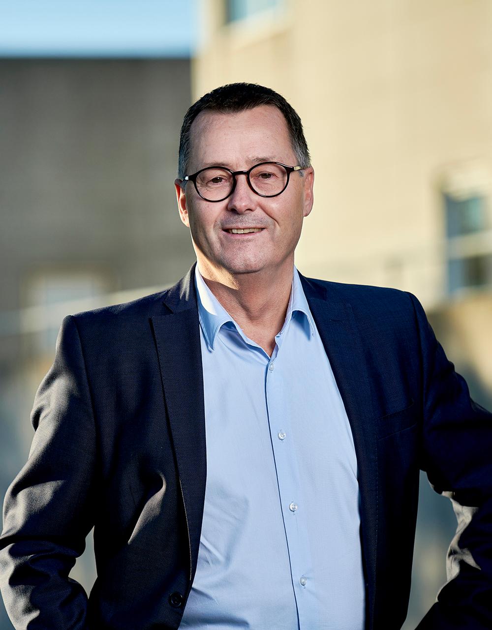 Pension venter Kim Kruse inden for en overskuelig tid. Nu slipper han tøjlerne som regionsdirektør GK Danmarks PMO-enhed. Pension venter Kim Kruse inden for en overskuelig tid. Nu slipper han tøjlerne som regionsdirektør GK Danmarks PMO-enhed.