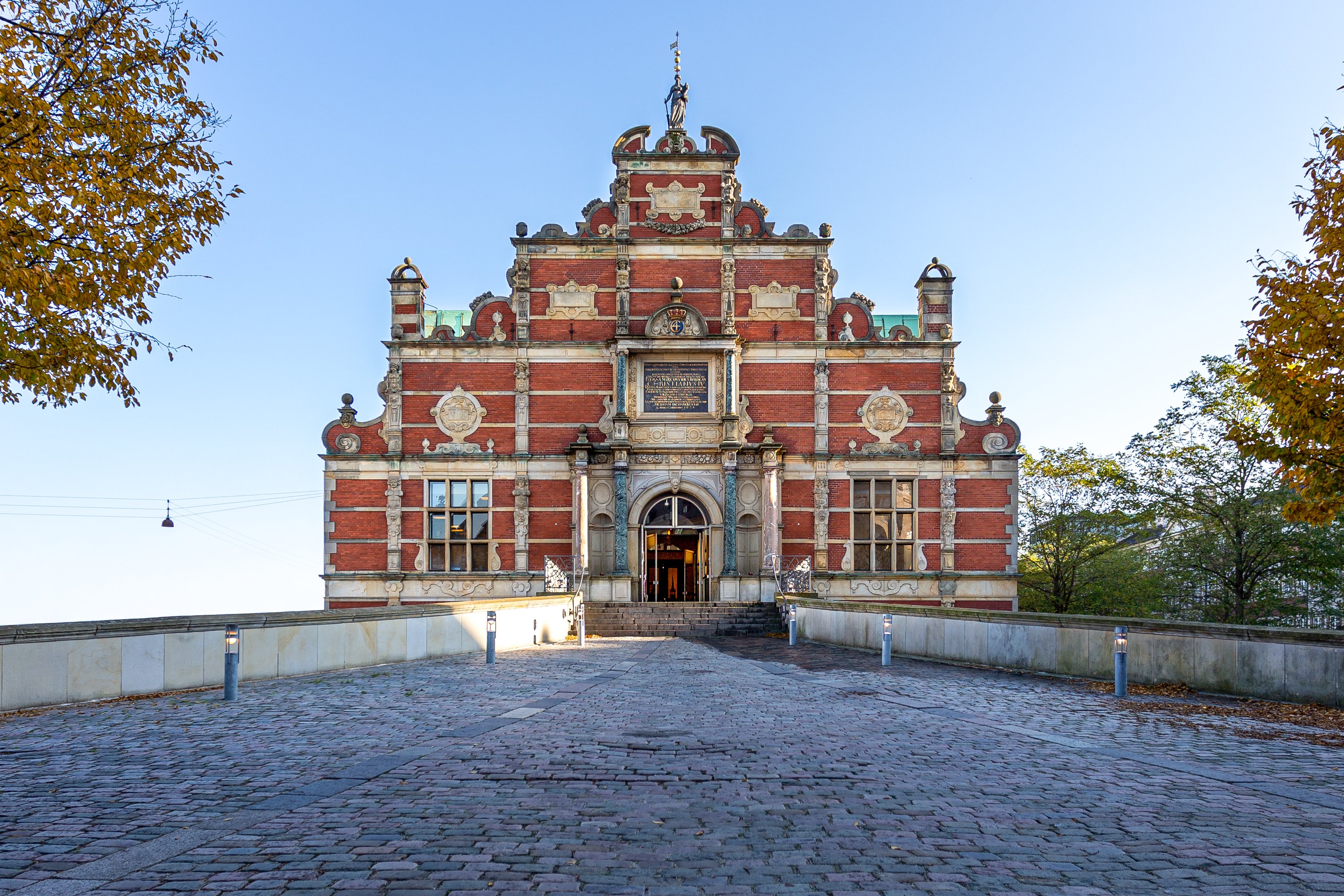 Kongens Bygning F r Ny Facade Stenhuggere F r Inspiration Fra 400 r Kongens Bygning F r Ny Facade Stenhuggere F r Inspiration Fra 400 r