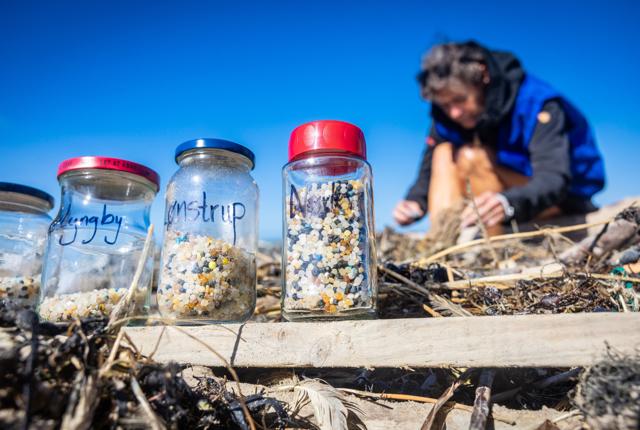 Der er nu kommet et endeligt resultat af, hvor mange plast pellets der er fundet langs 10 nordjyske strande.