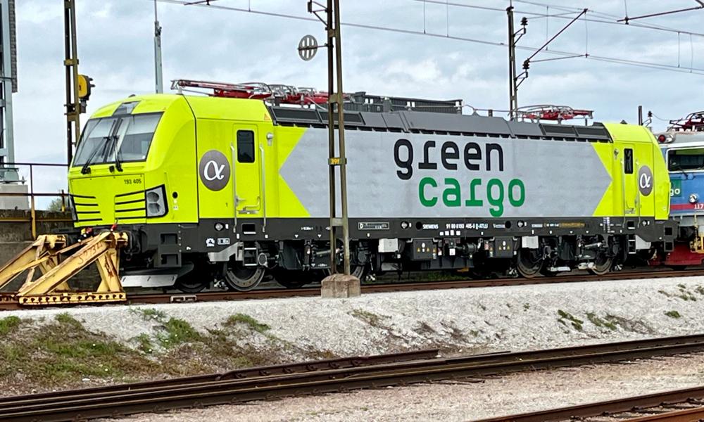 De nya loken är utrustade med ETCS. De nya loken är utrustade med ETCS.
