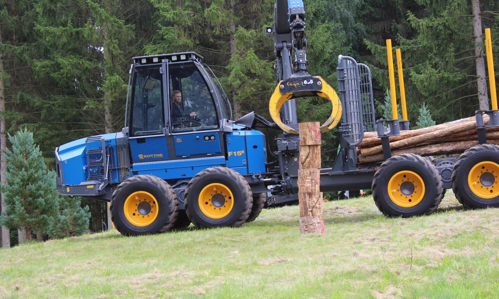 ”DM i udkørsel af træ” samt ”Skills for Skovbrugselever” blev afholdt torsdag den 17. august til Langesømessen på Fyn.