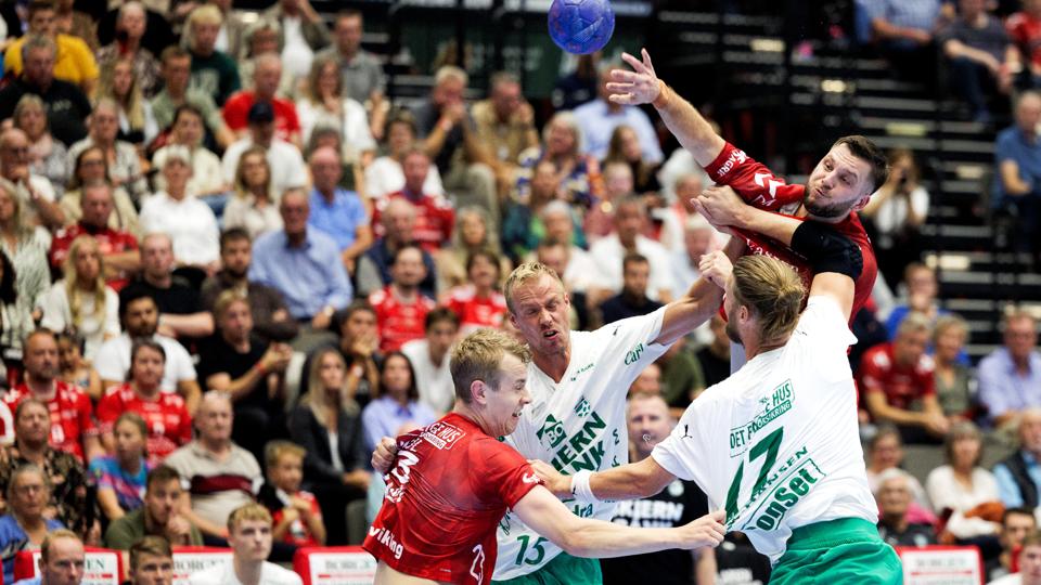 Se flere billeder fra kampen mellem Aalborg Håndbold og Skjern i ligapremieren på hjemmebanen i Aalborg