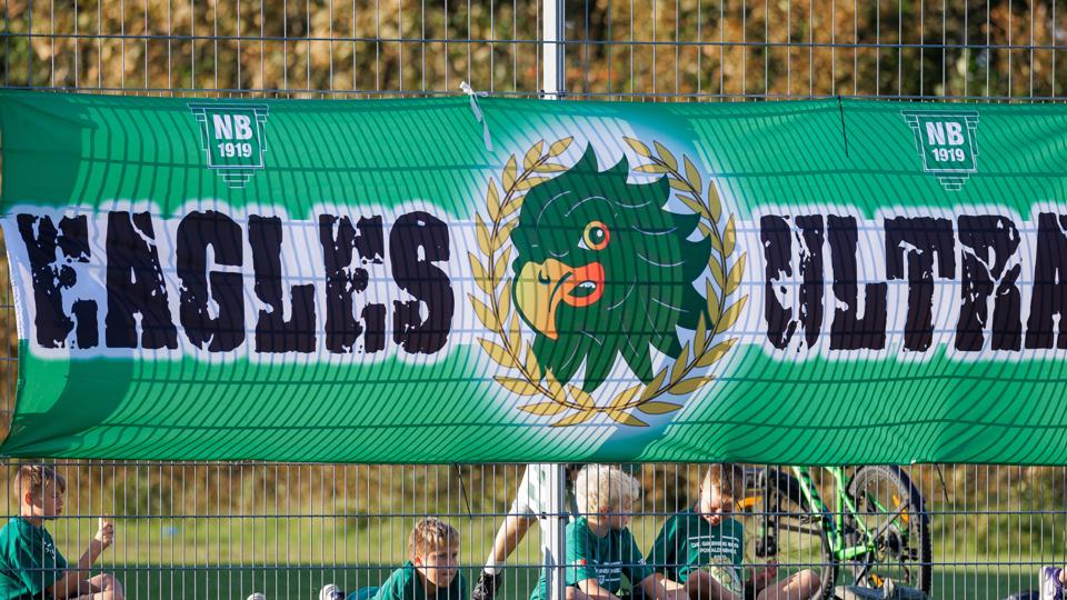 Se flere billeder fra pokalkampen mellem Nibe BK og Esbjerg fB