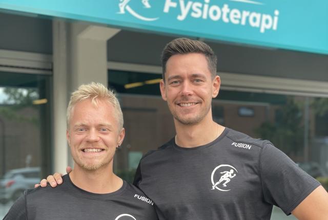 Mathias Amby og Anders Ranum, der begge er erfarne fysioterapeuter, har overtaget Aktiv-Fysioterapi i Støvring.
