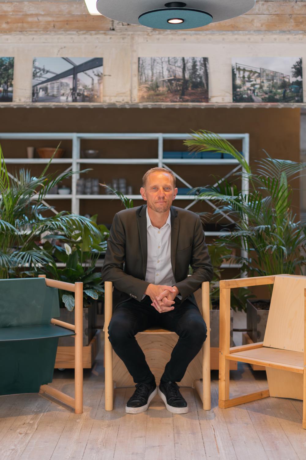 Ansættelsen af Sonja Stockmarr sker mindre end to måneder efter, at Vilhelm Lauritzen Arkitekter præsenterede Frants Nielsen som ny adm. direktør. Ansættelsen af Sonja Stockmarr sker mindre end to måneder efter, at Vilhelm Lauritzen Arkitekter præsenterede Frants Nielsen som ny adm. direktør.