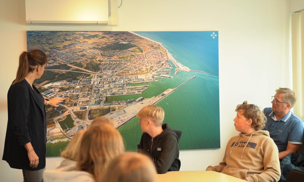 Ja, hvad kan man egentlig arbejde med på en havn? Ja, hvad kan man egentlig arbejde med på en havn?