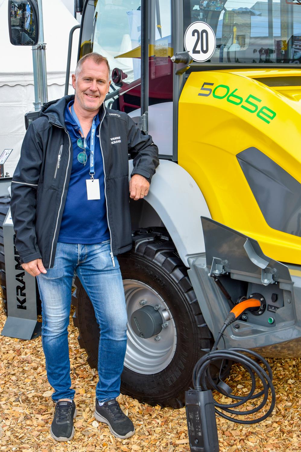 Niklas Wiklund visade upp maskinen på Entreprenad Live. Niklas Wiklund visade upp maskinen på Entreprenad Live.