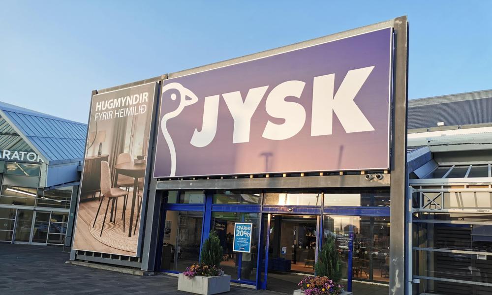 Allerede 28. september genåbnede en Jysk-forretning på Island - nu som verdens største af sin slags.