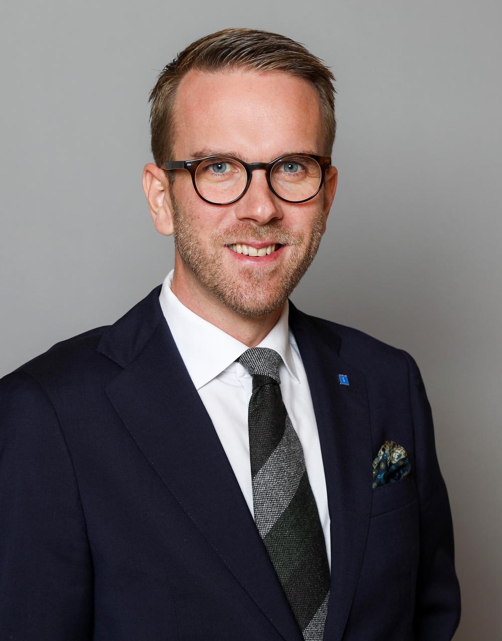 Andreas Carlsson, infrastrukturminister i Sverige. Andreas Carlsson, infrastrukturminister i Sverige.