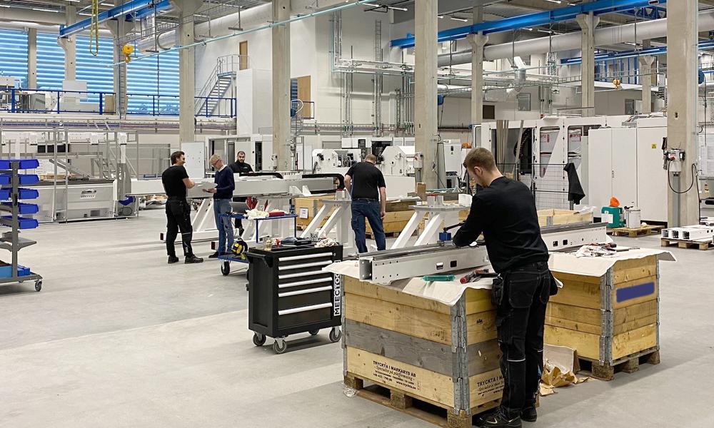Verksamheten expanderar och anläggningen i Kalmar kommer snart att ersättas av en ny fabrik i Värnamo. Verksamheten expanderar och anläggningen i Kalmar kommer snart att ersättas av en ny fabrik i Värnamo.