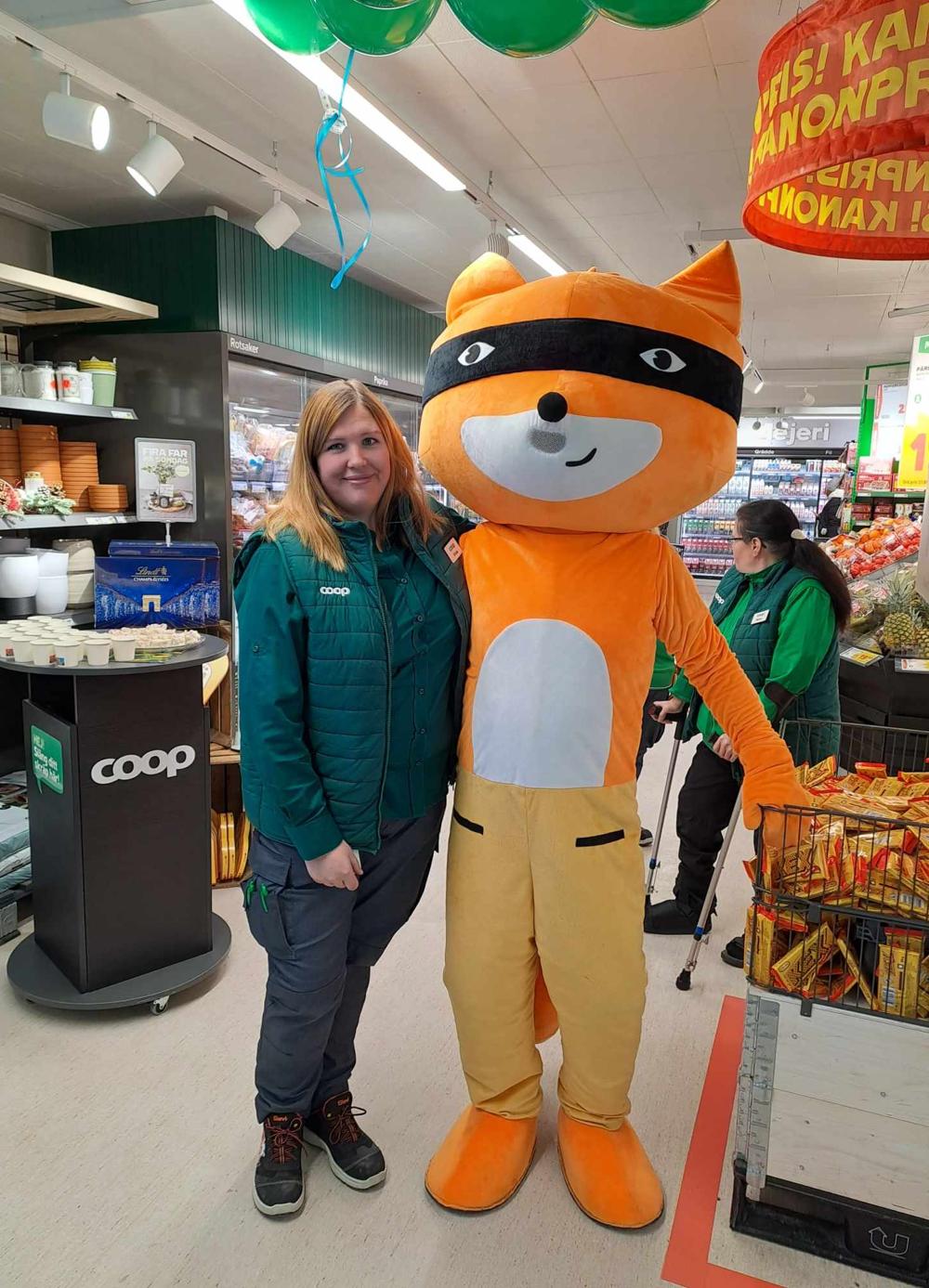 Frida Enberg är butikschef på nyrenoverade Coop Harads sedan två år. Frida Enberg är butikschef på nyrenoverade Coop Harads sedan två år.