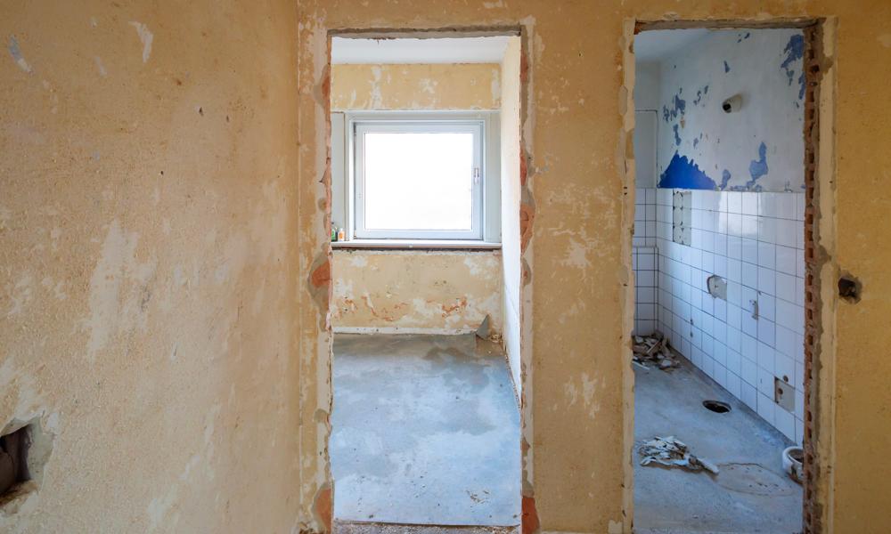 Renoveringen skal komme kuldebroer og fugtproblemer til livs og skabe lyse, moderne og energivenlige boliger for Porshøjs beboere. Renoveringen skal komme kuldebroer og fugtproblemer til livs og skabe lyse, moderne og energivenlige boliger for Porshøjs beboere.