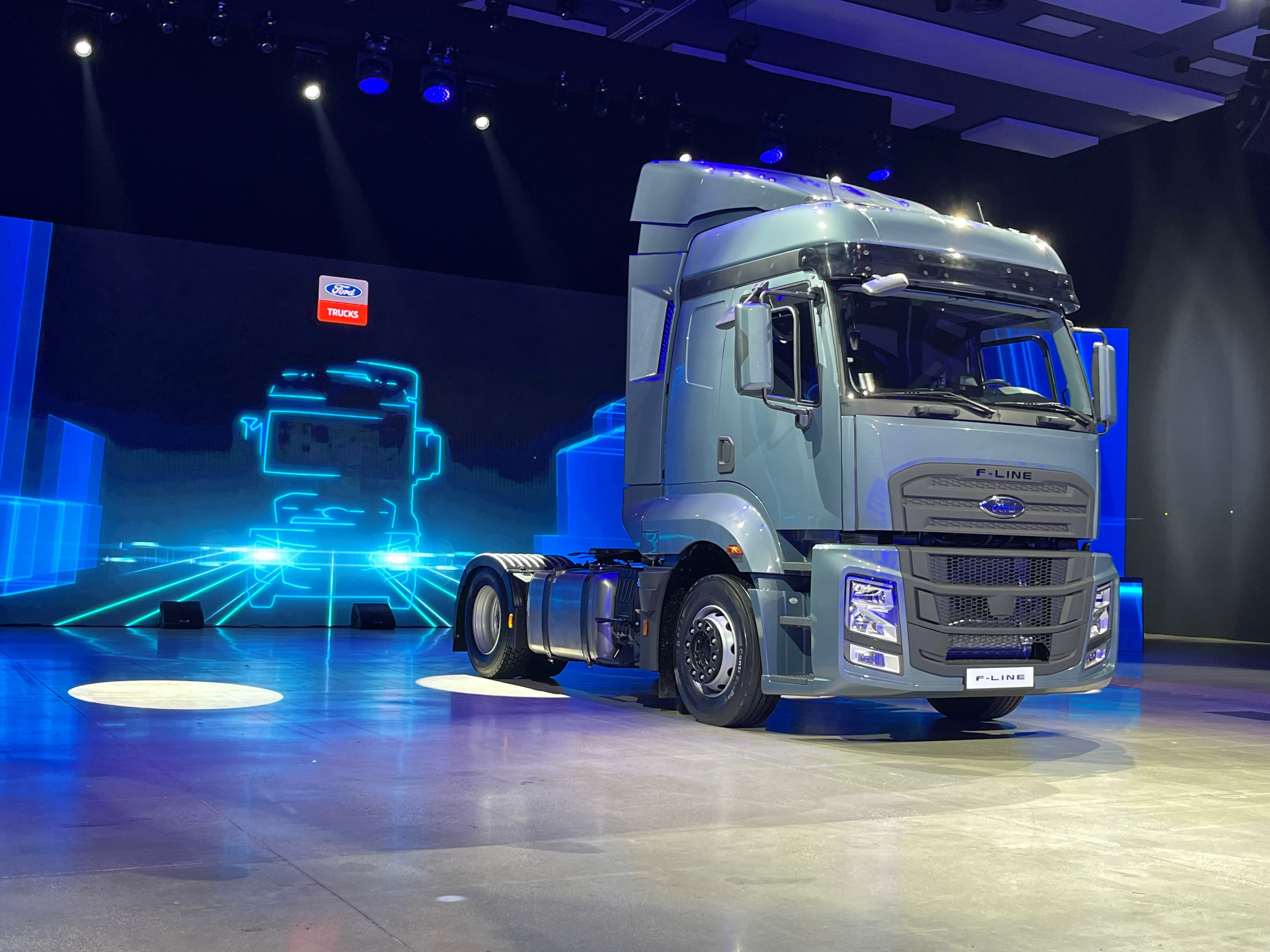Ford Fline Rvc Ford kommer med en lille lastbil - F-line