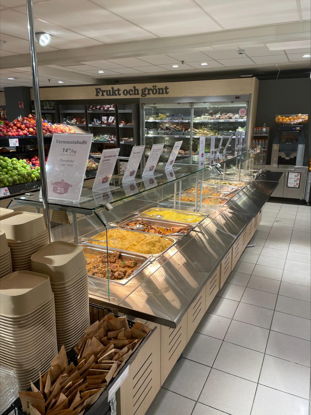 Varmmatsbuffén hos Hemköp Skanstull. Varmmatsbuffén hos Hemköp Skanstull.