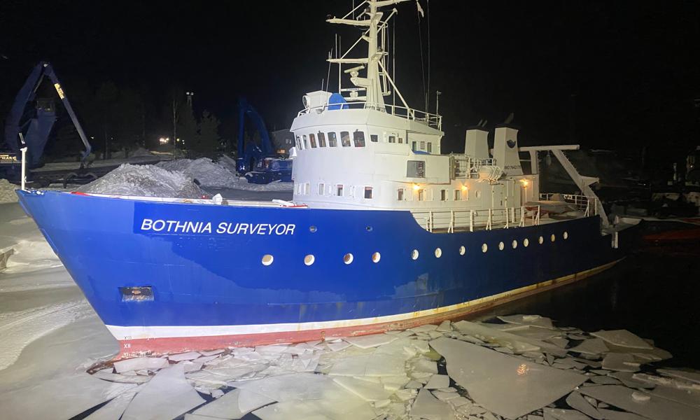 Scandinavian Ocean Minerals egna undersökningsfartyget R/V Bothnia Surveyor påbörjar fysisk provtagning under våren. Scandinavian Ocean Minerals egna undersökningsfartyget R/V Bothnia Surveyor påbörjar fysisk provtagning under våren.