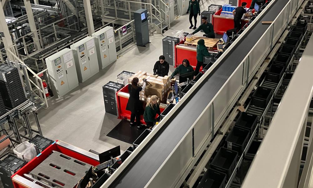 En del packning måste göras manuellt. En del packning måste göras manuellt.
