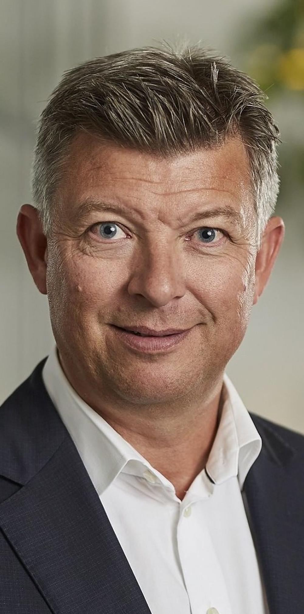 PostNords nye chef i Danmark er Kim Pedersen.  PostNords nye chef i Danmark er Kim Pedersen.