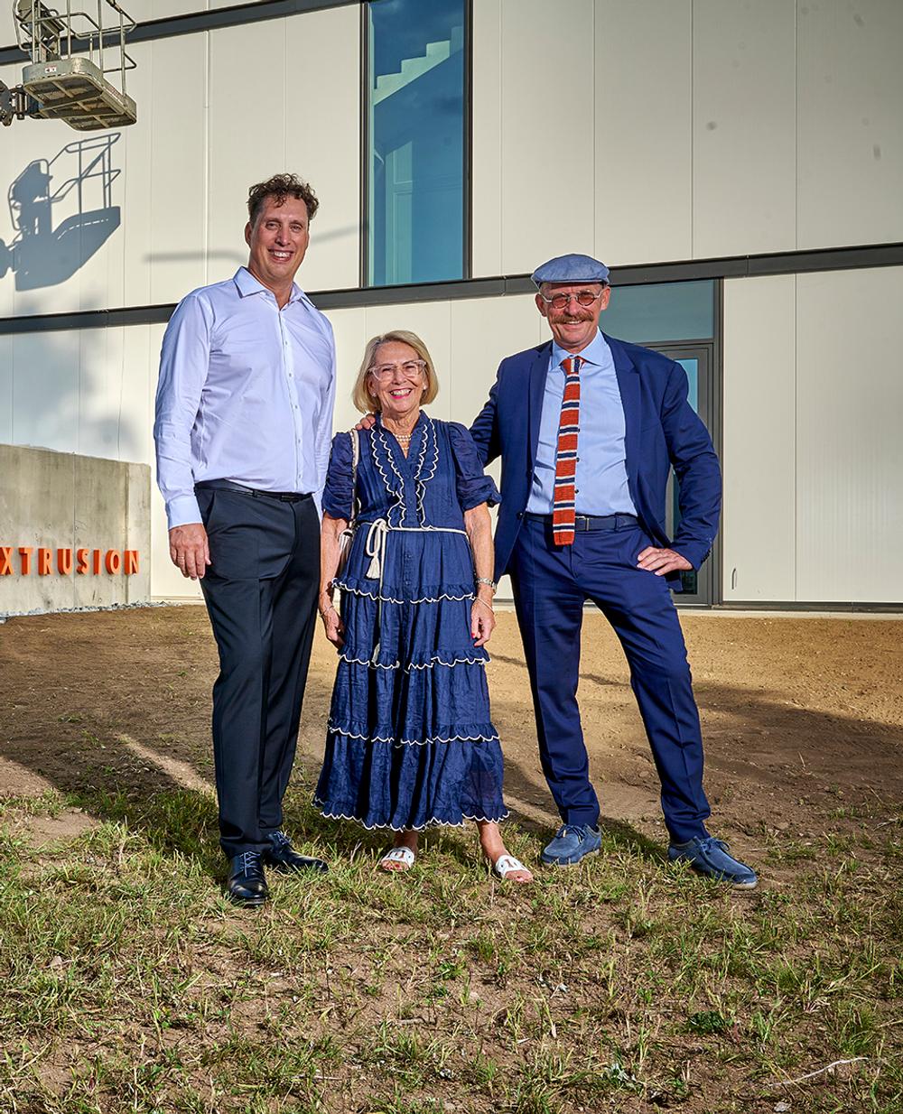 I 2022 opføres en topmoderne fabrik i Litauen lidt uden for Kaunas, hvor den europæiske produktion nu er samlet med adm. direktør Rimas Martikaitis i spidsen (tv) her sammen med bestyrelsesformand Jytte Kjær og konncernchef Peter Birch. I 2022 opføres en topmoderne fabrik i Litauen lidt uden for Kaunas, hvor den europæiske produktion nu er samlet med adm. direktør Rimas Martikaitis i spidsen (tv) her sammen med bestyrelsesformand Jytte Kjær og konncernchef Peter Birch.