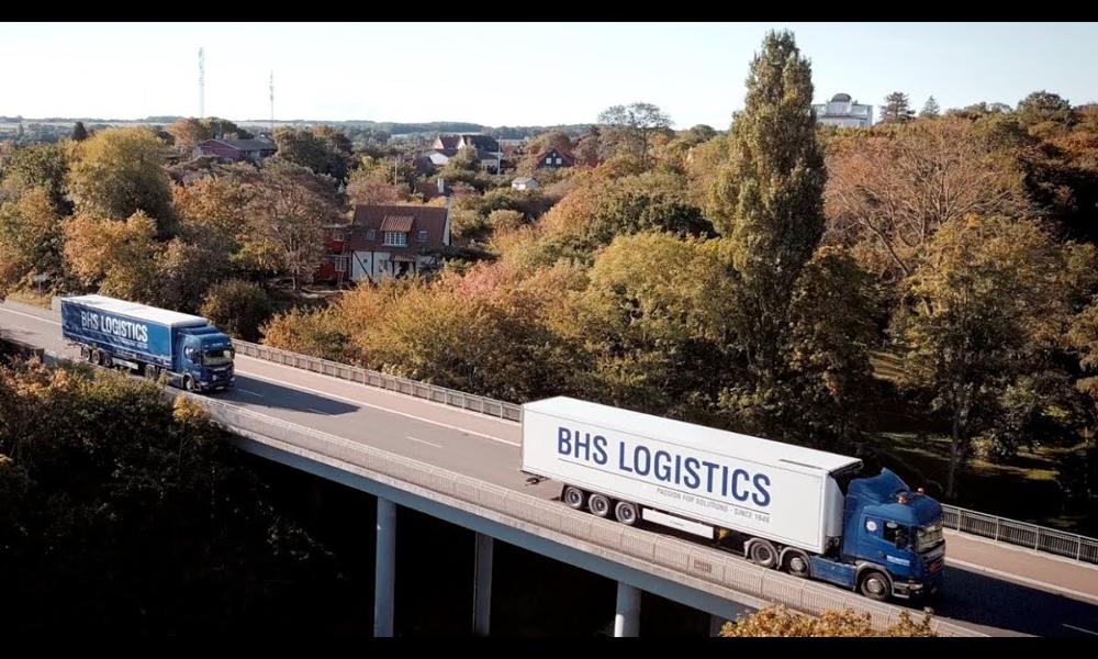 BHS Logistics - lastbil på bro