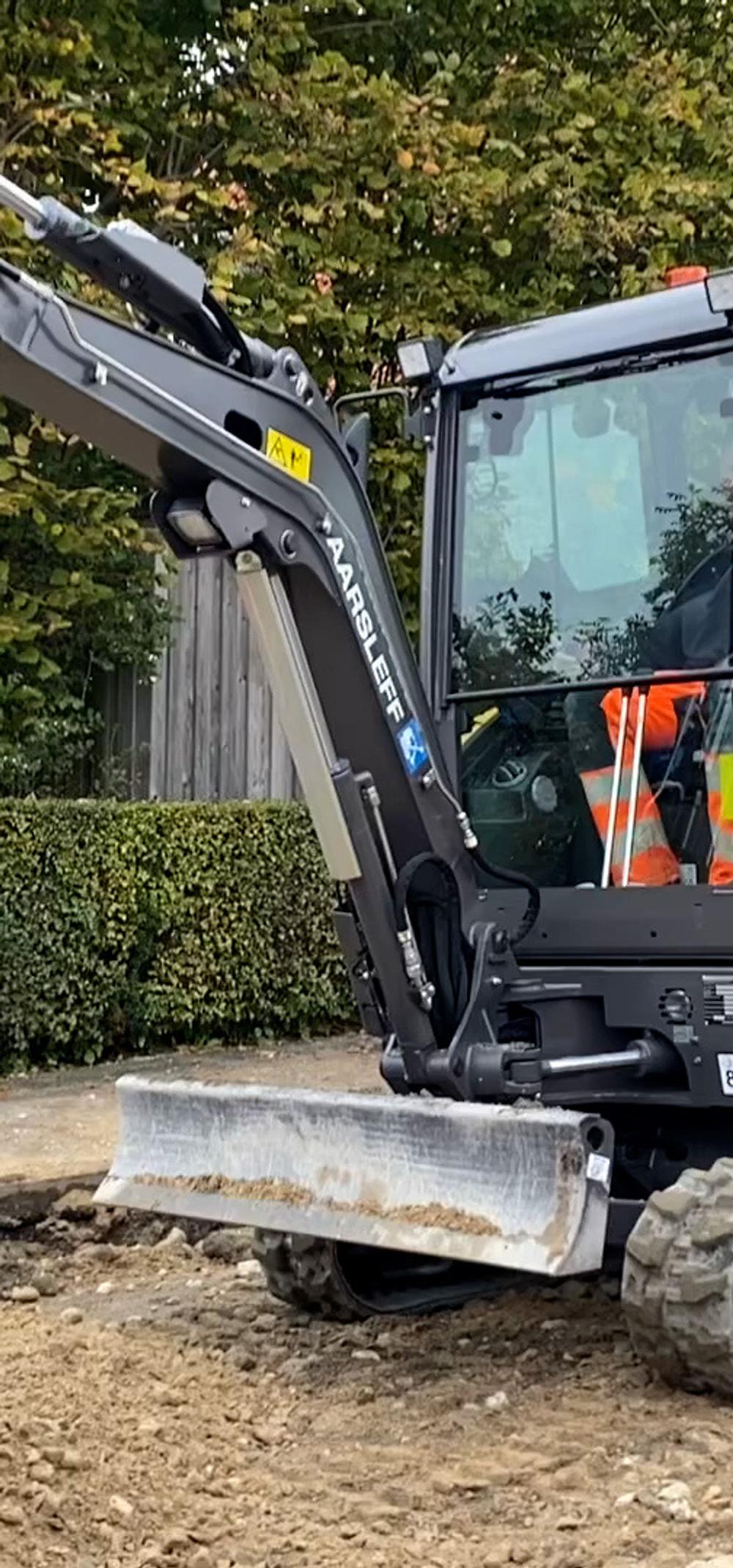 Hofor har haft et forsøg i gang, hvor man krævede elmaskiner til anlæggelsen af vejbede i Vanløse. Foto: Hofor Hofor har haft et forsøg i gang, hvor man krævede elmaskiner til anlæggelsen af vejbede i Vanløse. Foto: Hofor