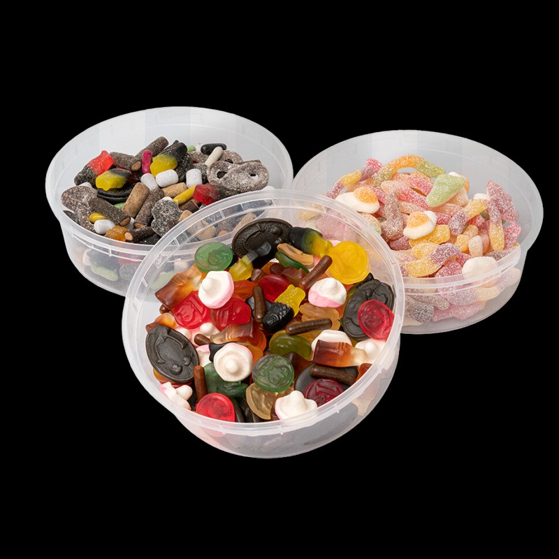 Udover flødeboller kan kunderne også finde slik fra mærket ”Nørregade.” Der er ligeledes tale om 2. sortering, og det bliver solgt i bøtter.