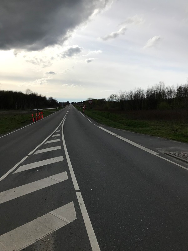 Kattedamsvej fra Toftevej til rundkørslen ved Knøsgaard får et helt nyt look. Bl.a. med cykelsti, fortov og gadelys