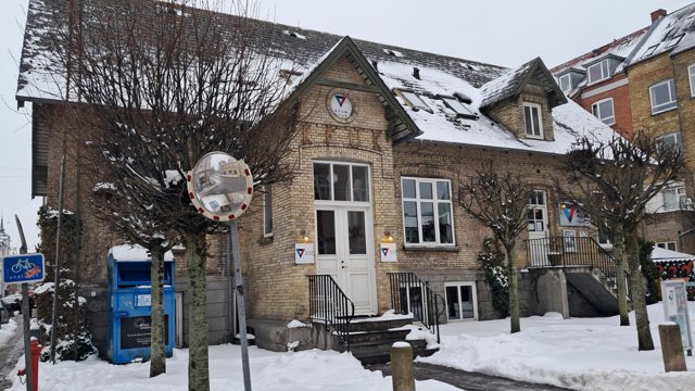 Den gule villa fra 1881 er kendt af de fleste aalborgensere.