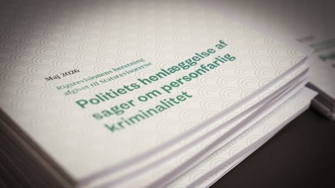 Der er en risiko for, at sager om personfarlig kriminalitet, der kunne være blevet opklaret af politiet, ikke bliver det. Det konkluderer Rigsrevisionen i to nye beretninger om politiets praksis, når det gælder efterforskning og henlæggelse af sager om henholdsvis personfarlig og økonomisk kriminalitet.