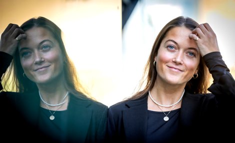31-årige Freja Hjeresen er chef for de 40 konsulenter i TravelOperations. Her har hun været med til at ansætte størstedelen af virksomhedens 90 medarbejdere.
