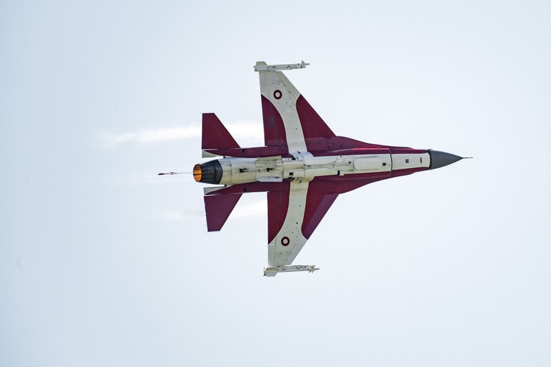 Det er show på højeste plan og et svært, teknisk niveau, når F-16-piloterne træner. Arkivfoto: Claus Søndberg