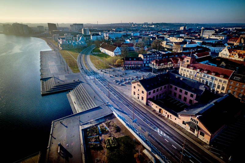 Der er cirka to kilometer kritisk havnefront i Aalborg, hvor der er større risiko for ulykker. Foto: Torben Hansen