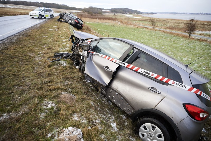 Færdselsuheld mellem Nibe og Sebbersund. Foto: Henrik Bo